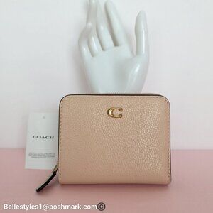 COACH Billfold Pebbled Leather Small Wallet w Colorblocked Interior-Cream multi⭐